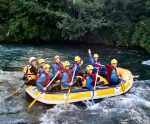 Sur la Neste d'Aure � proximit� du centre de vacances Ch�ne et Roc